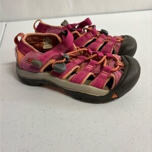 Keen Newport Pink Waterproof Child Sandals Child size 11